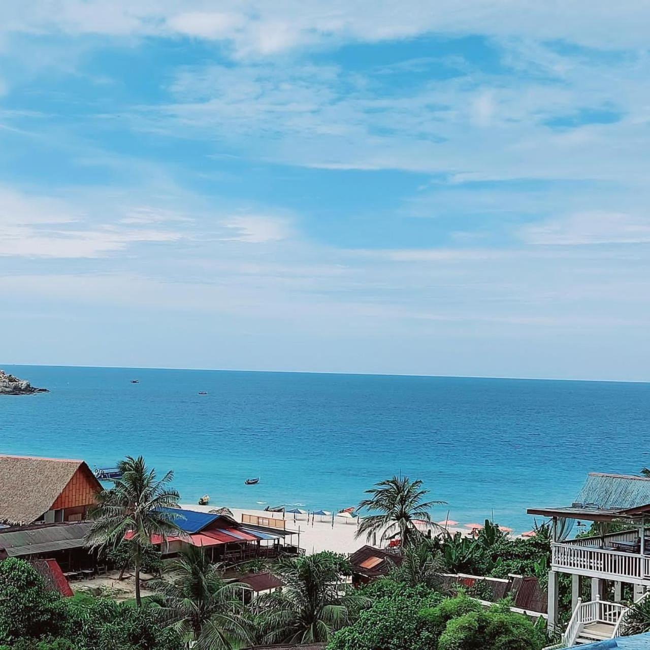 Long Beach Garden Hotel Kampung Kuala Besut Exterior photo